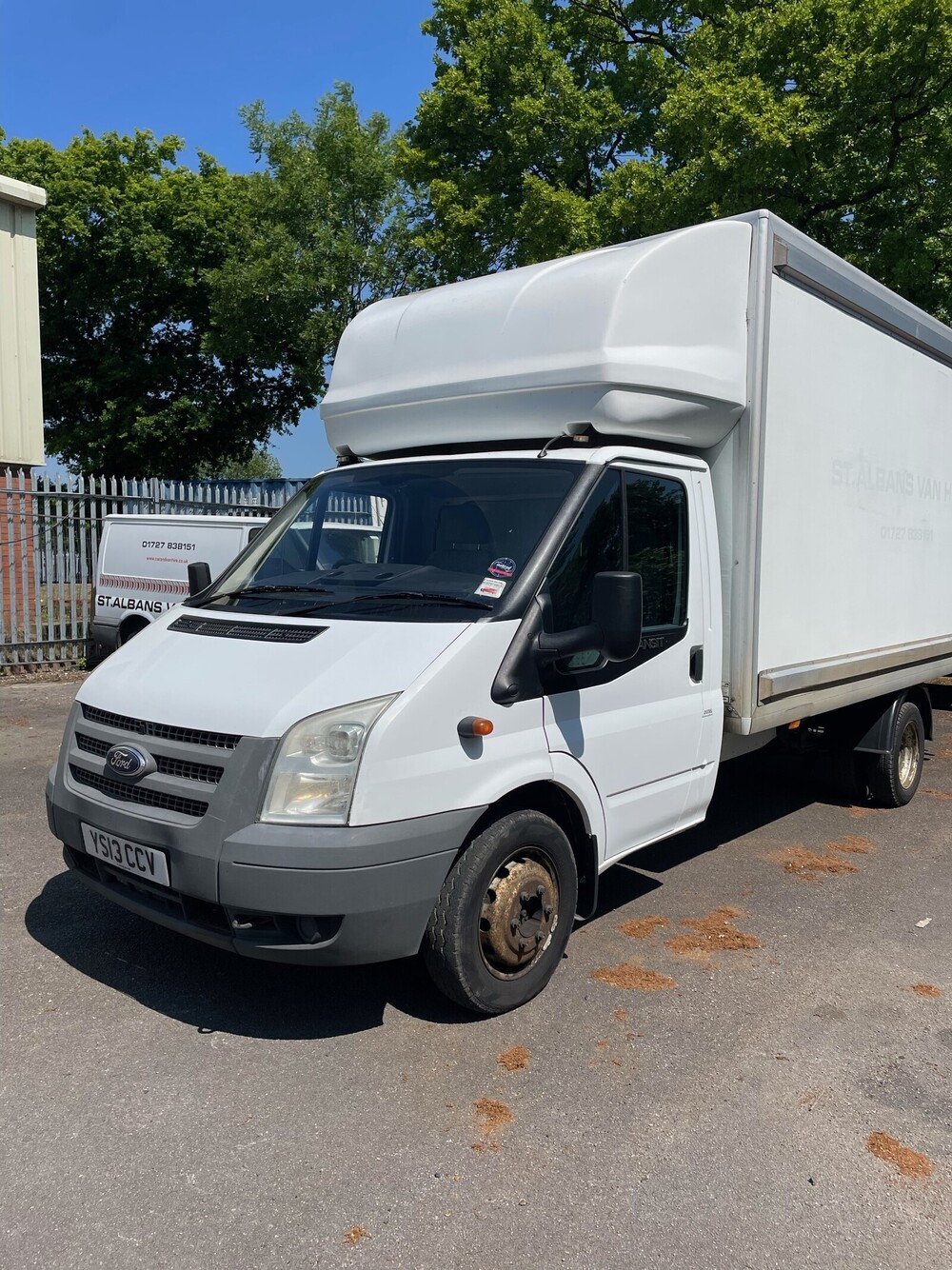 Ford Luton 3.5 Tonne Find a Vehicle St Albans Car & Van Hire